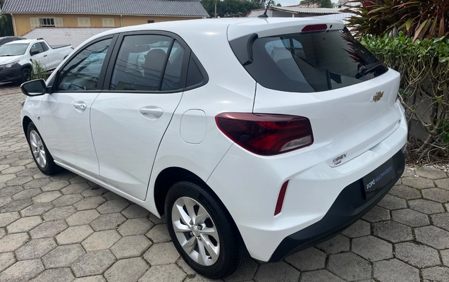 imagem-https://www.socarrao.com.br/sc-vehicle-images-prod/3943130/1789745507965-SU1HXzIxODMuanBlZw.jpeg