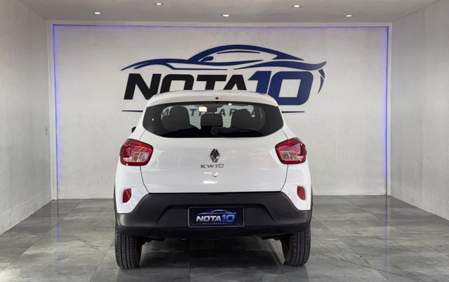 imagem-https://www.socarrao.com.br/sc-vehicle-images-prod/3943140/1789745163599-1_032249.jpg