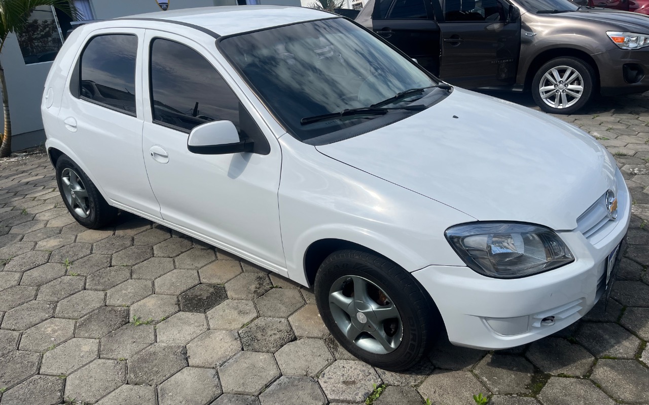 imagem-https://www.socarrao.com.br/sc-vehicle-images-prod/3943157/1789745420710-SU1HXzIzNzEuanBlZw.jpeg