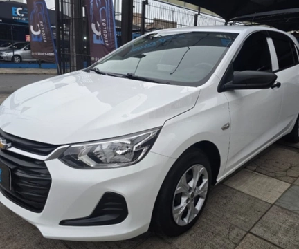 Chevrolet Onix 2021 Branco — foto 1 de 3