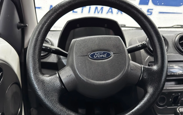 imagem-https://www.socarrao.com.br/sc-vehicle-images-prod/3943184/1789745513756-1_064113.jpg
