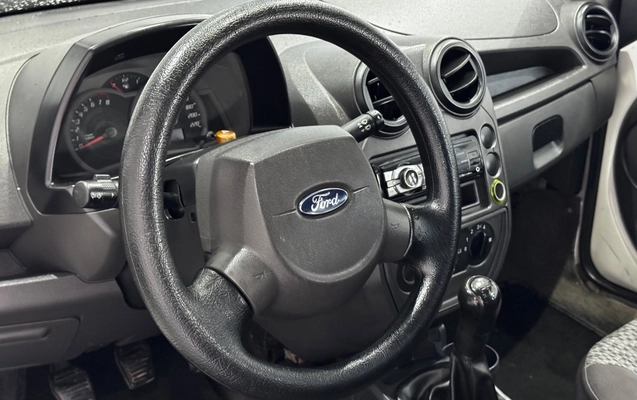 imagem-https://www.socarrao.com.br/sc-vehicle-images-prod/3943184/1789745513761-1_064116.jpg