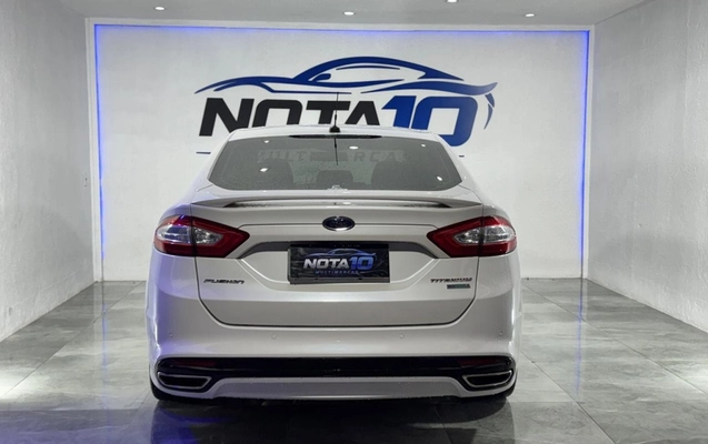 imagem-https://www.socarrao.com.br/sc-vehicle-images-prod/3943186/1789745526833-7_093835.jpg