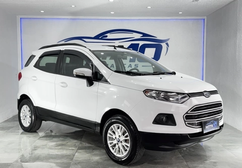 Ford EcoSport 2017 Branco — foto 1 de 3
