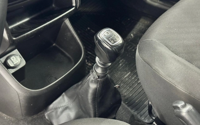 imagem-https://www.socarrao.com.br/sc-vehicle-images-prod/3943256/1789745612918-8_024202.jpg
