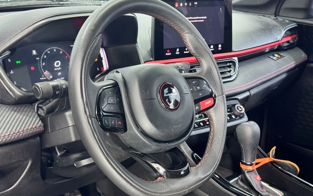 imagem-https://www.socarrao.com.br/sc-vehicle-images-prod/3943347/1789745725796-10_024105.jpg