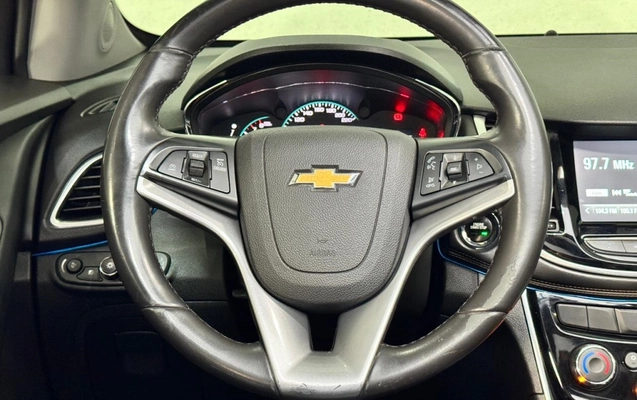 imagem-https://www.socarrao.com.br/sc-vehicle-images-prod/3943421/1789745783935-9_115825.jpg