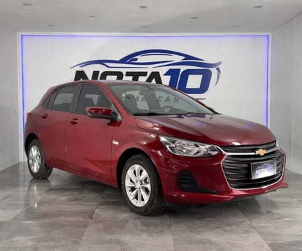 Chevrolet Onix 2023 Vermelho — foto 1 de 3