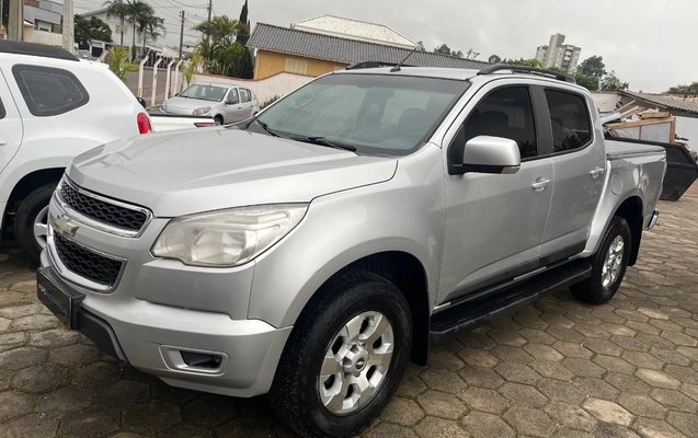imagem-https://www.socarrao.com.br/sc-vehicle-images-prod/3943519/1789746007209-SU1HXzE4MDIuanBlZw.jpeg