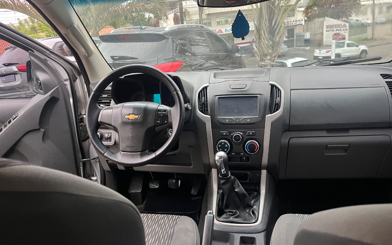 imagem-https://www.socarrao.com.br/sc-vehicle-images-prod/3943519/1789746007532-SU1HXzE4MDUuanBlZw.jpeg