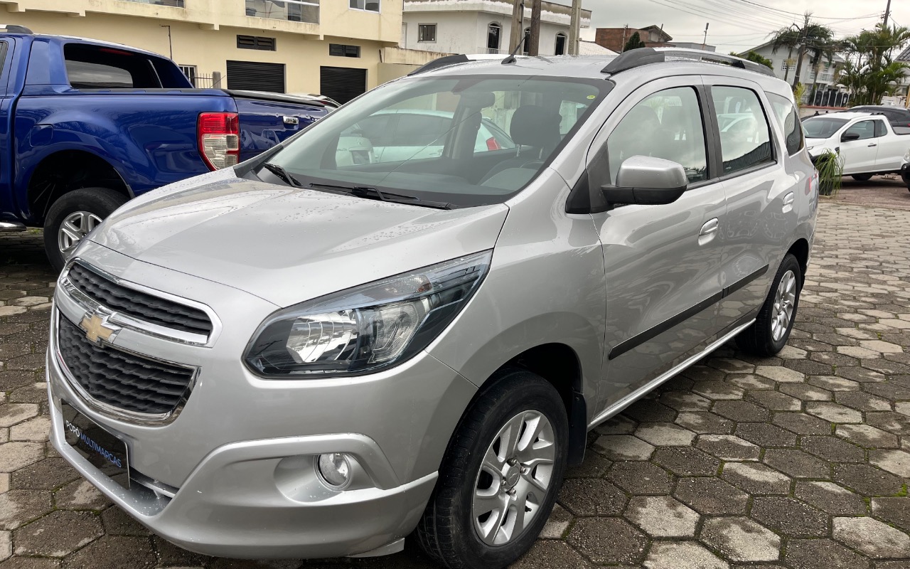 Chevrolet Spin 2016 Prata — foto 1 de 3