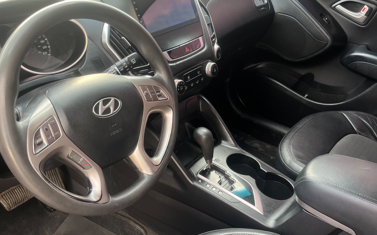 imagem-https://www.socarrao.com.br/sc-vehicle-images-prod/3943570/1789746380884-SU1HXzE3ODcuanBlZw.jpeg