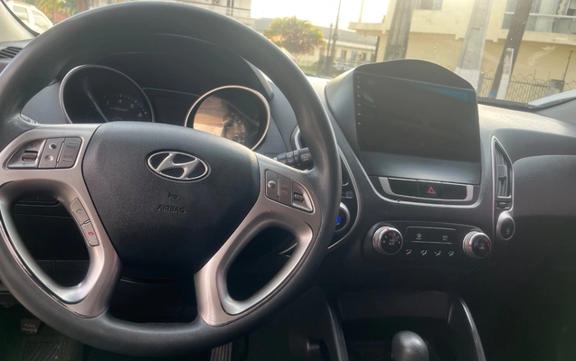 imagem-https://www.socarrao.com.br/sc-vehicle-images-prod/3943570/1789746381021-SU1HXzE3ODguanBlZw.jpeg