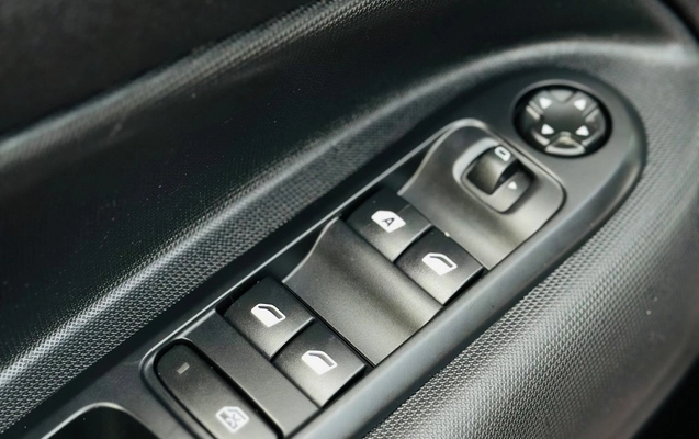 imagem-https://www.socarrao.com.br/sc-vehicle-images-prod/3943580/1789746332970-gb-8c0c8eb.jpeg