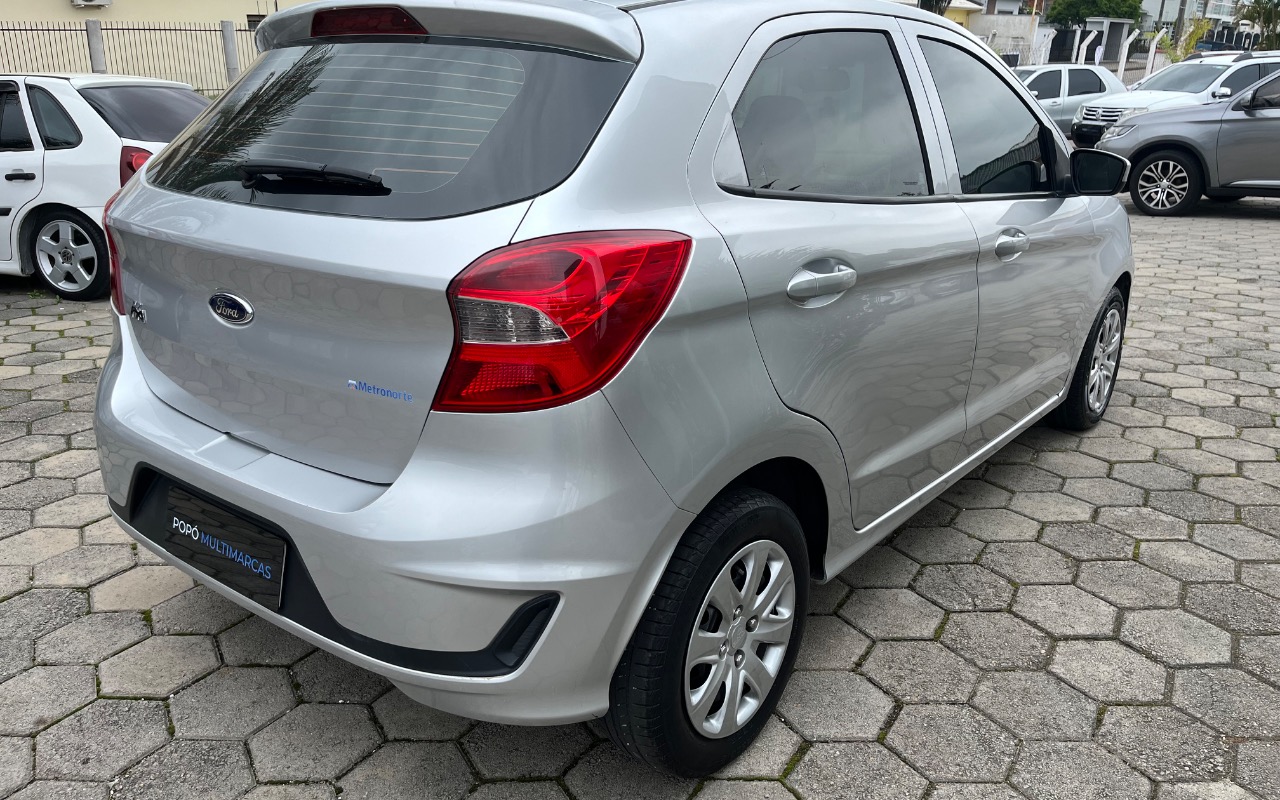 imagem-https://www.socarrao.com.br/sc-vehicle-images-prod/3943616/1789746563745-SU1HXzI0NTMuanBlZw.jpeg