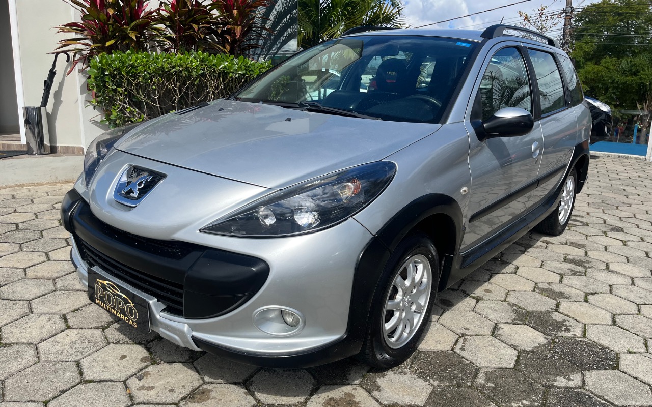 Peugeot 207 2010 Prata — foto 1 de 3
