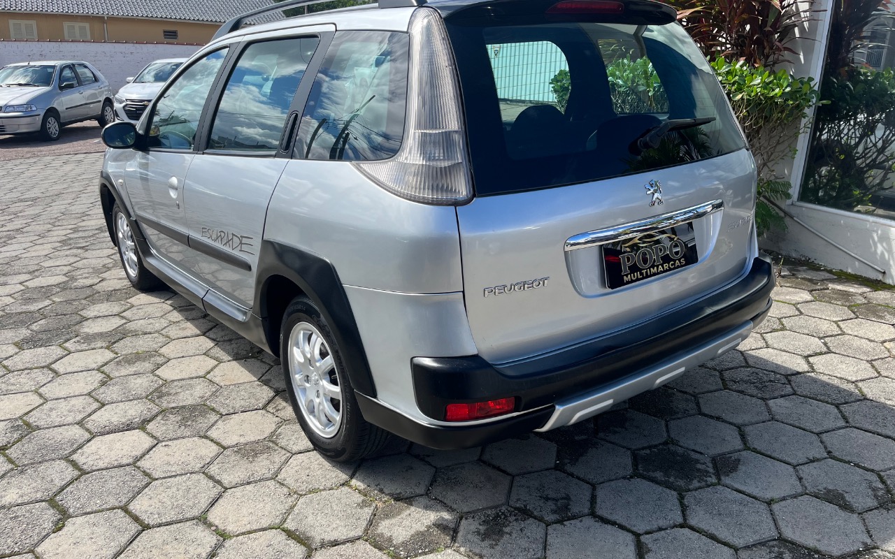 imagem-https://www.socarrao.com.br/sc-vehicle-images-prod/3943685/1789746746716-SU1HXzI3MzguanBlZw.jpeg