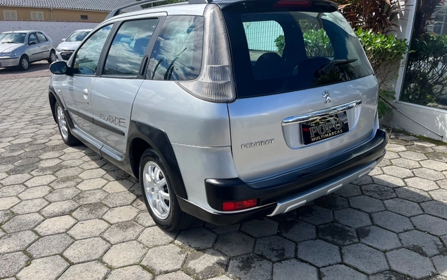 imagem-https://www.socarrao.com.br/sc-vehicle-images-prod/3943685/1789746746716-SU1HXzI3MzguanBlZw.jpeg