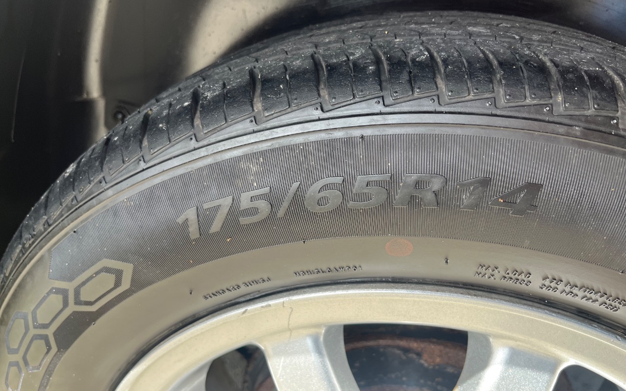 imagem-https://www.socarrao.com.br/sc-vehicle-images-prod/3943804/1789746910639-SU1HXzI3MzkuanBlZw.jpeg