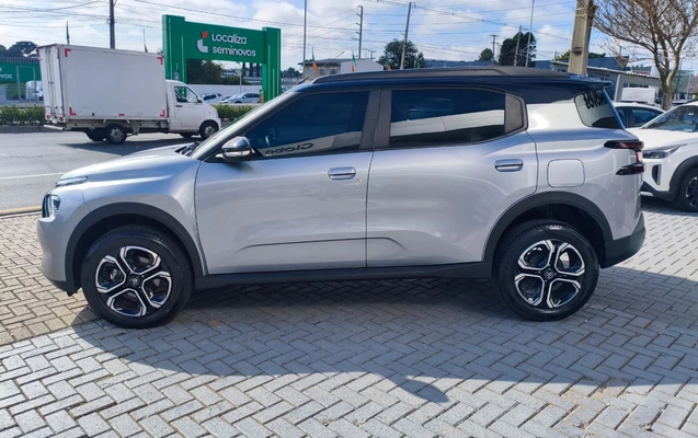 imagem-https://www.socarrao.com.br/sc-vehicle-images-prod/3944805/1789749140402-ZXggMDIuanBlZw.jpeg