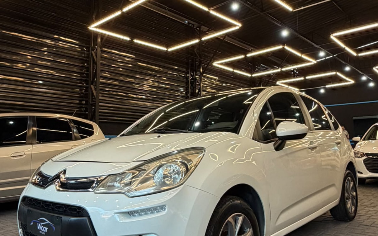Citroën C3 2013 Branco — foto 1 de 3