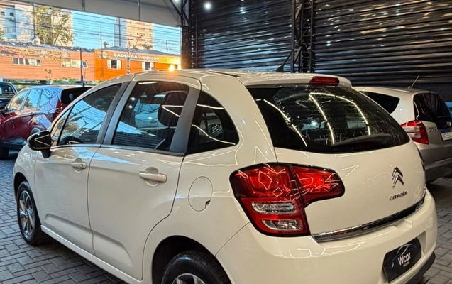 imagem-https://www.socarrao.com.br/sc-vehicle-images-prod/3944856/1789749211219-My5qcGc.jpg
