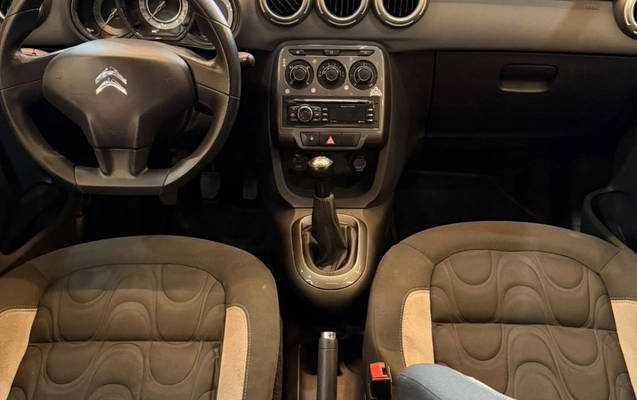 imagem-https://www.socarrao.com.br/sc-vehicle-images-prod/3944856/1789749211456-Ni5qcGc.jpg