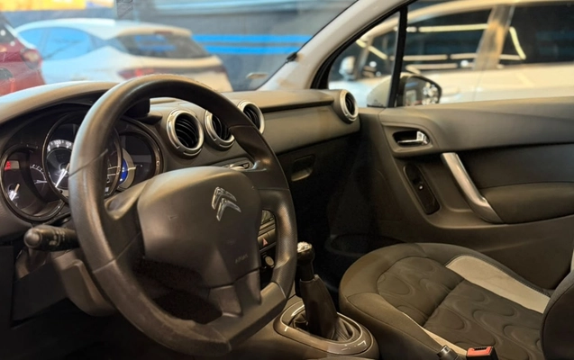imagem-https://www.socarrao.com.br/sc-vehicle-images-prod/3944856/1789749211645-OS5qcGc.jpg