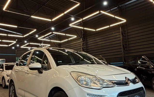 imagem-https://www.socarrao.com.br/sc-vehicle-images-prod/3944856/1789749211718-MTAuanBn.jpg