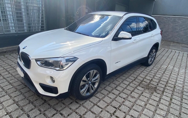 imagem-https://www.socarrao.com.br/sc-vehicle-images-prod/3944895/1789749287266-ZWFjNzMxYzctODE4Zi00MDNmLThkMzQtZjM2MDRhYTRjN2Q1LmpwZw.jpg