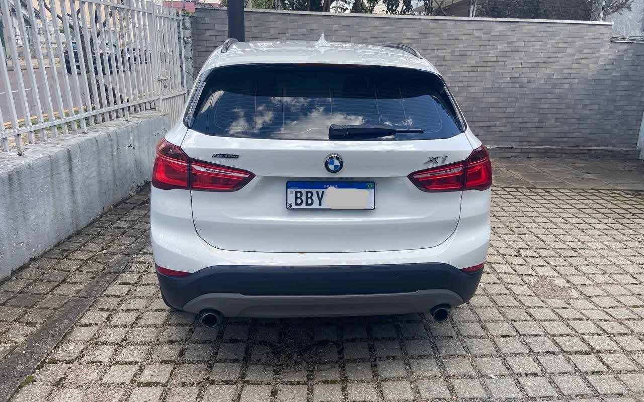 imagem-https://www.socarrao.com.br/sc-vehicle-images-prod/3944895/1789749287767-MGE3NzZjOGQtNTIzZS00Nzk5LTllNzgtZDBhYjc2OTE2ZDNiLmpwZw.jpg