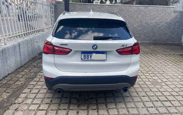 imagem-https://www.socarrao.com.br/sc-vehicle-images-prod/3944895/1789749287767-MGE3NzZjOGQtNTIzZS00Nzk5LTllNzgtZDBhYjc2OTE2ZDNiLmpwZw.jpg