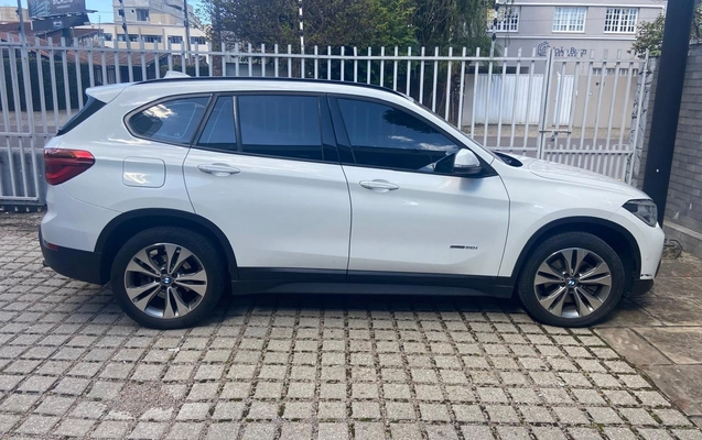 imagem-https://www.socarrao.com.br/sc-vehicle-images-prod/3944895/1789749287923-YjBkNjgwNmMtZWVkZS00YWI4LTk0Y2YtNGY2NDYzYzcxNjk1LmpwZw.jpg