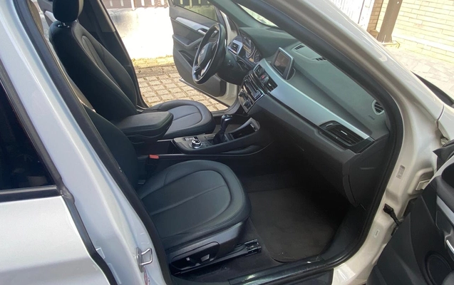 imagem-https://www.socarrao.com.br/sc-vehicle-images-prod/3944895/1789749288099-ODJiYTUzMGItODQ5ZS00Y2ExLTk0ZjMtZWU4MGQ4NTE0MTUxLmpwZw.jpg