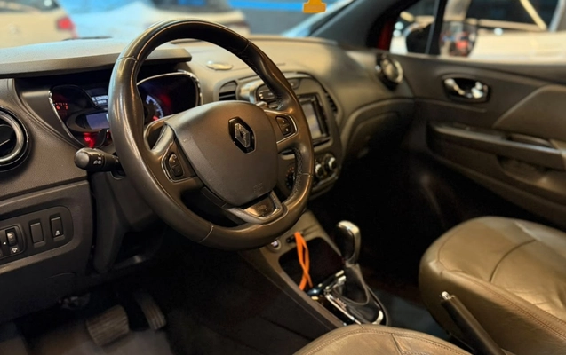 imagem-https://www.socarrao.com.br/sc-vehicle-images-prod/3944946/1789749366237-MTAuanBn.jpg