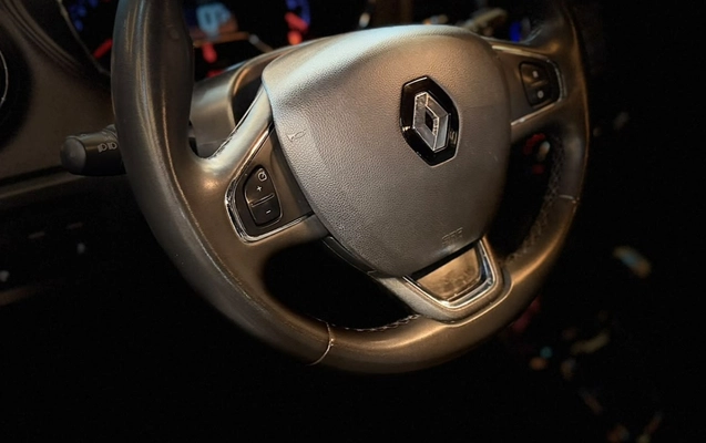 imagem-https://www.socarrao.com.br/sc-vehicle-images-prod/3944946/1789749366305-MTEuanBn.jpg