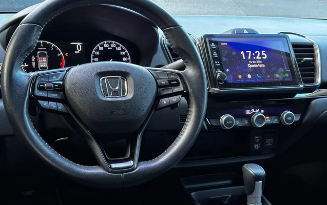 imagem-https://www.socarrao.com.br/sc-vehicle-images-prod/3946229/1789752275388-39bfba83-9629-235c-cd3d-3a23c7b58d77.jpg