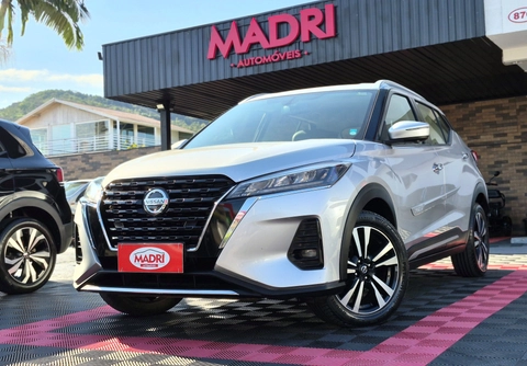 Nissan KICKS 2022 Prata — foto 1 de 3