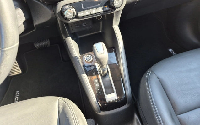 imagem-https://www.socarrao.com.br/sc-vehicle-images-prod/3946292/1789752370820-003_9bf62b5e383492b069f98f5cb2db6c53.jpg