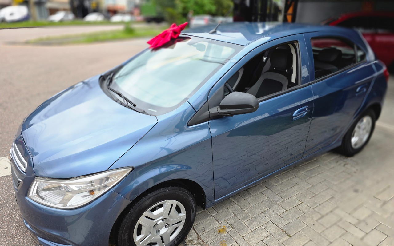 Chevrolet Onix 2015 Azul — foto 1 de 3