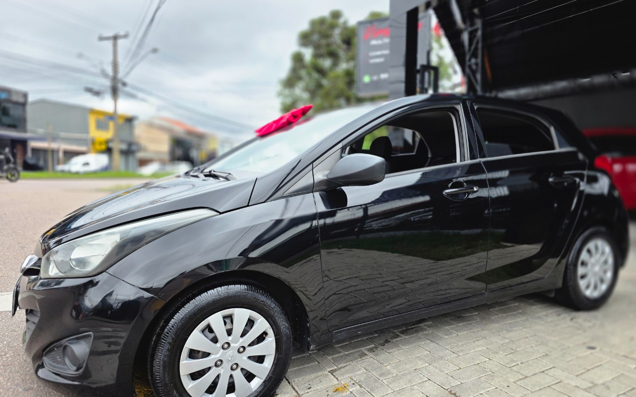 imagem-https://www.socarrao.com.br/sc-vehicle-images-prod/3946314/1789754480934-MjAyNjA5MThfMTMwOTE3LmpwZw.jpg