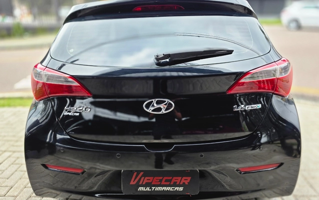 imagem-https://www.socarrao.com.br/sc-vehicle-images-prod/3946314/1789754481228-MjAyNjA5MThfMTMwOTM4LmpwZw.jpg