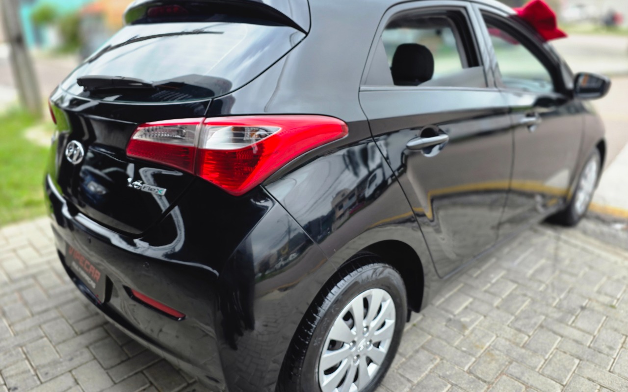 imagem-https://www.socarrao.com.br/sc-vehicle-images-prod/3946314/1789754481298-MjAyNjA5MThfMTMwOTQ0LmpwZw.jpg