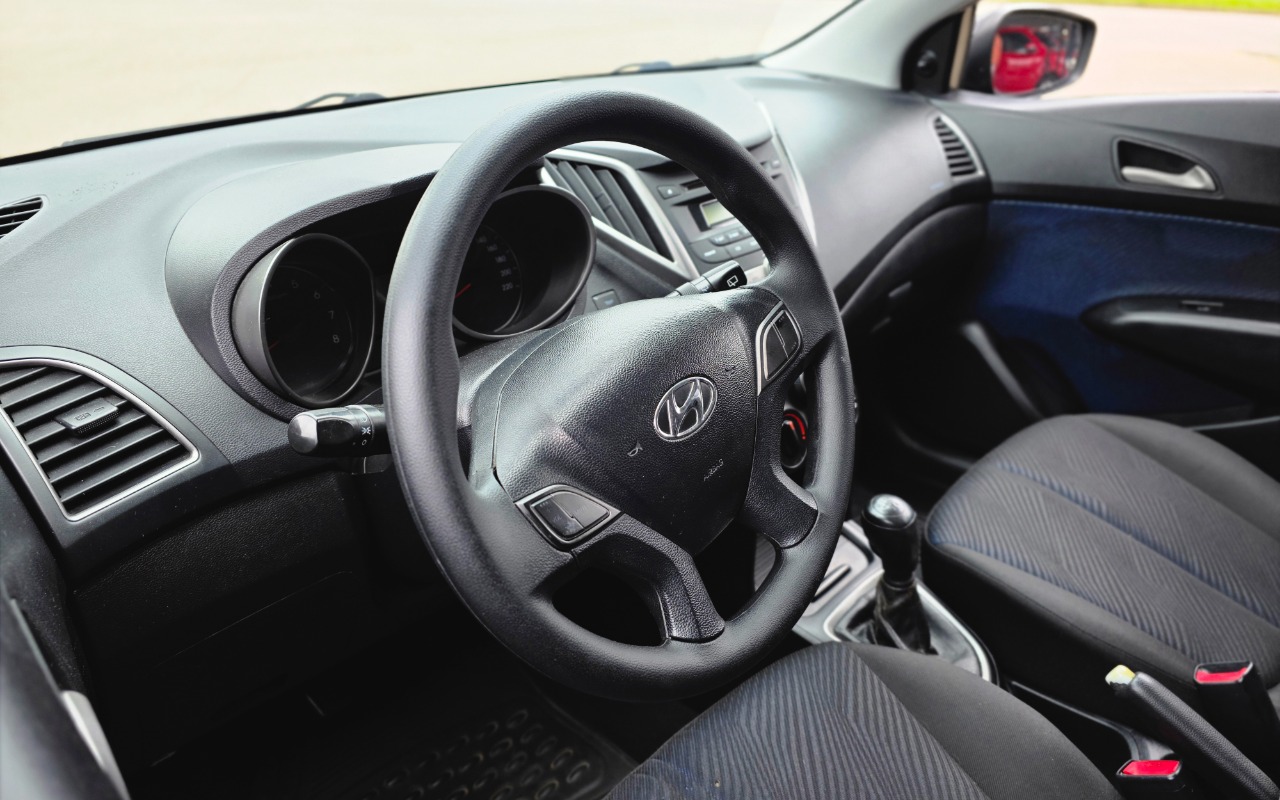 imagem-https://www.socarrao.com.br/sc-vehicle-images-prod/3946314/1789754481621-MjAyNjA5MThfMTMxMTUwLmpwZw.jpg