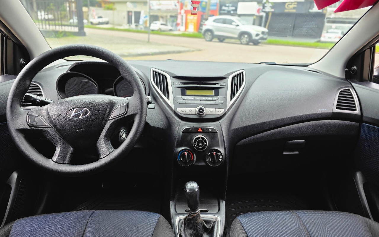imagem-https://www.socarrao.com.br/sc-vehicle-images-prod/3946314/1789754481702-MjAyNjA5MThfMTMxMjAxLmpwZw.jpg