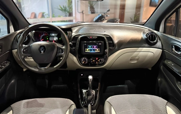 imagem-https://www.socarrao.com.br/sc-vehicle-images-prod/3946317/1789752587438-11_064043.jpg