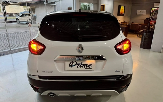 imagem-https://www.socarrao.com.br/sc-vehicle-images-prod/3946317/1789752587444-4_064043.jpg