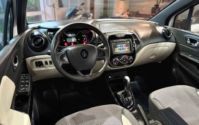 imagem-https://www.socarrao.com.br/sc-vehicle-images-prod/3946317/1789752587451-6_064043.jpg
