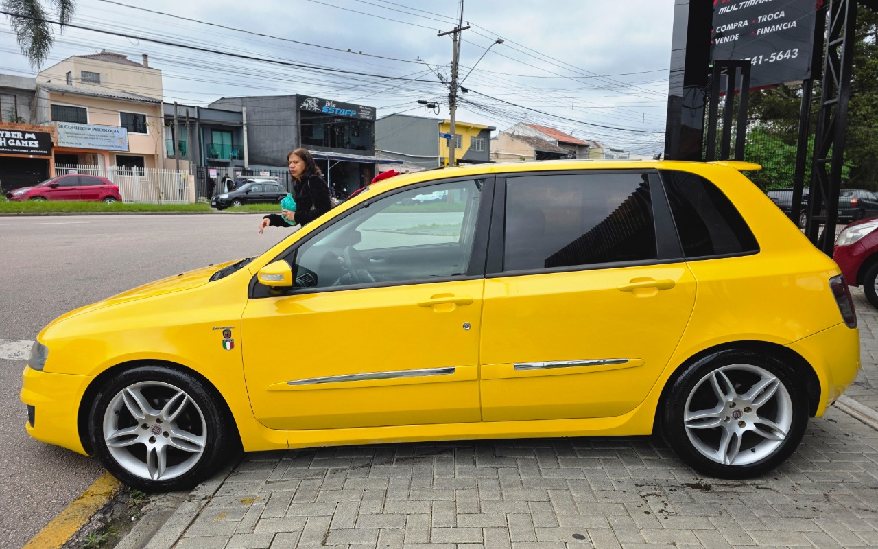 imagem-https://www.socarrao.com.br/sc-vehicle-images-prod/3946329/1789754446574-MjAyNjA5MThfMTMyOTA2LmpwZw.jpg