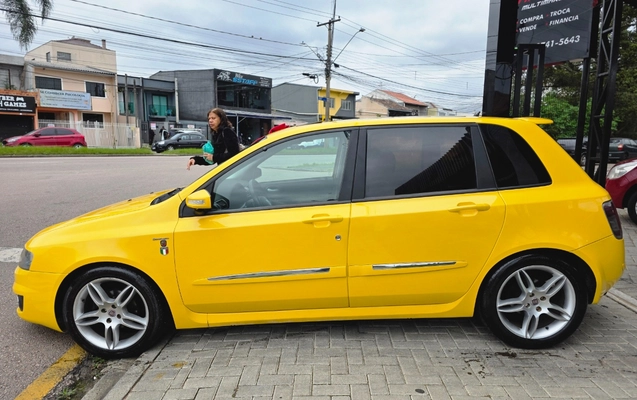 imagem-https://www.socarrao.com.br/sc-vehicle-images-prod/3946329/1789754446574-MjAyNjA5MThfMTMyOTA2LmpwZw.jpg